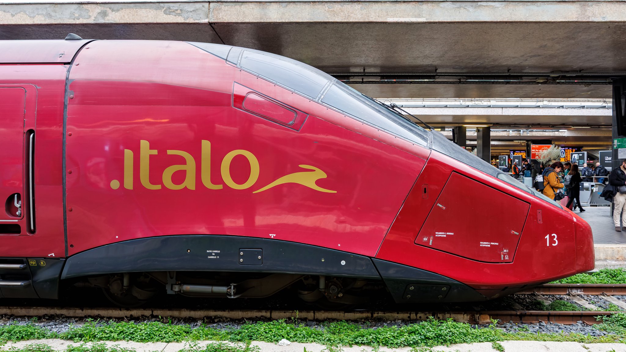 Italo-Hochgeschwindigkeitszug am Bahnhof Roma Termini | Bild: picture alliance / Markus Mainka | Markus Mainka Italo-Hochgeschwindigkeitszug am Bahnhof Roma Termini