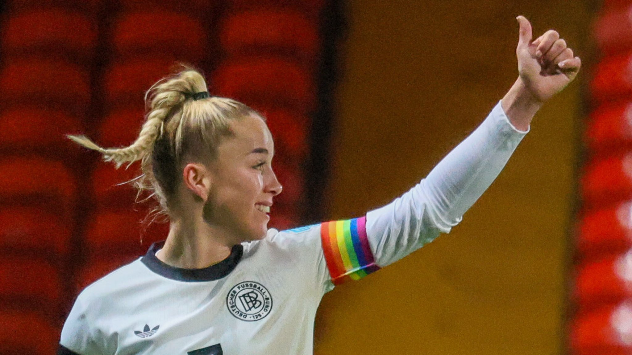 DFB-Kapitänin Giulia Gwinn 