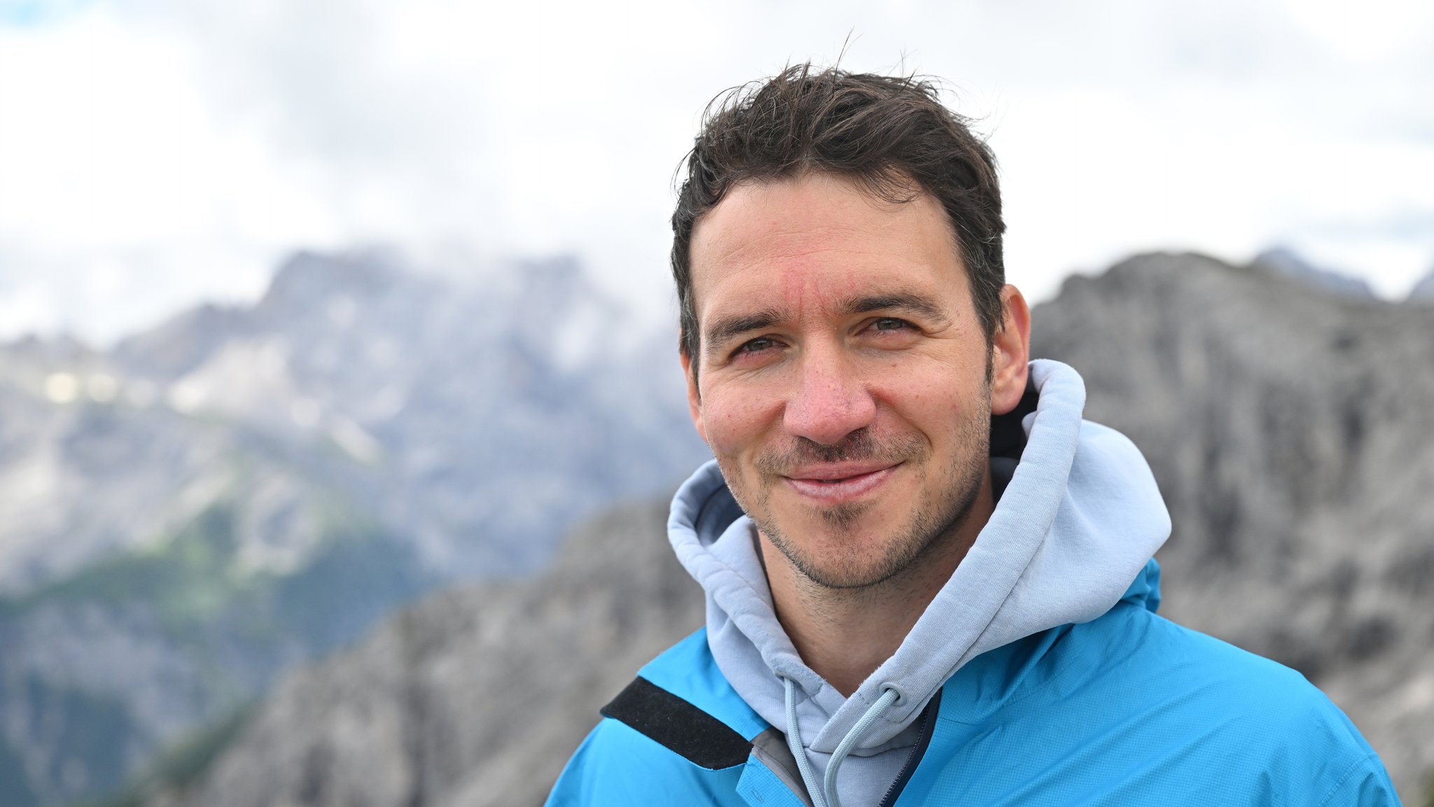 Archiv: Felix Neureuther beim "Natursteig Osterfelder". | Bild: picture alliance/dpa | Peter Kneffel Archiv: Felix Neureuther beim "Natursteig Osterfelder".