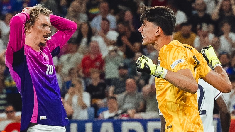 28.06.2025, Slowakei, Bratislava: Fußball, U21 Männer: EM, England - Deutschland, Finalrunde, Finale, Englands Torhüter James Beadle (r) jubelt beim Schlusspfiff neben Deutschlands Nick Woltemade. Foto: Robert Nemeti/dpa +++ dpa-Bildfunk +++ | Bild: dpa-Bildfunk/Robert Nemeti 28.06.2025, Slowakei, Bratislava: Fußball, U21 Männer: EM, England - Deutschland, Finalrunde, Finale, Englands Torhüter James Beadle (r) jubelt beim Schlusspfiff neben Deutschlands Nick Woltemade. Foto: Robert Nemeti/dpa +++ dpa-Bildfunk +++