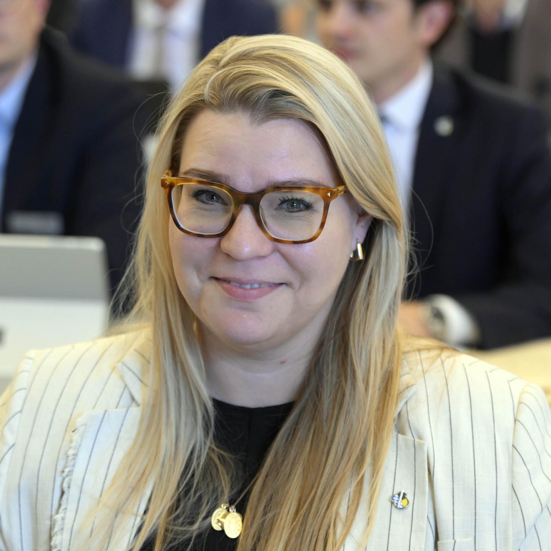 Vor Reform-Gipfel: JU-Vize beklagt Generationen-Ungerechtigkeit