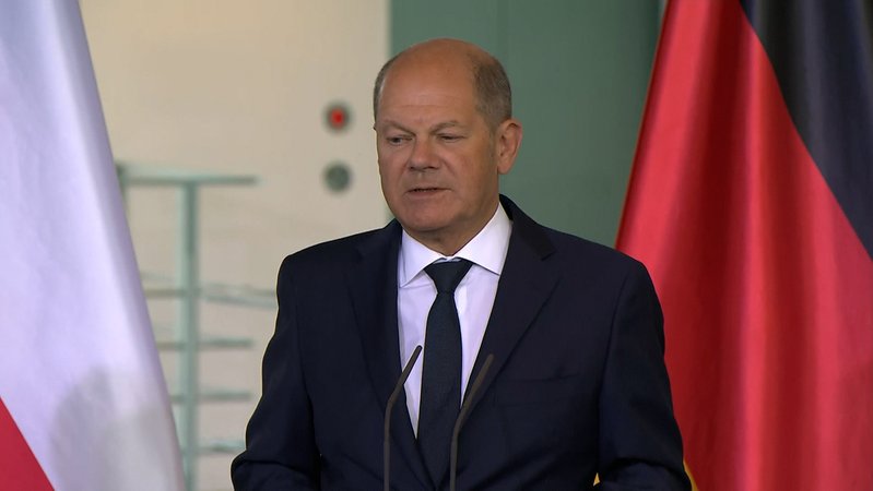 Wie gehts nun weiter in Berlin? Vertrauensfrage? Neuwahlen wie in Frankreich? Die Ampel signalisierte bereits: Wir machen weiter! Der Tag in Berlin nach der Europawahl. | Bild: BR Wie gehts nun weiter in Berlin? Vertrauensfrage? Neuwahlen wie in Frankreich? Die Ampel signalisierte bereits: Wir machen weiter! Der Tag in Berlin nach der Europawahl.