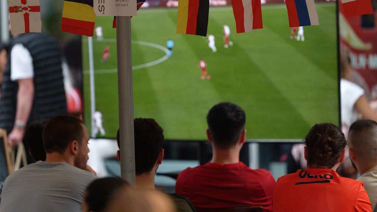 Public-Viewing bei der Fußball-EM 2021 (Archivbild)