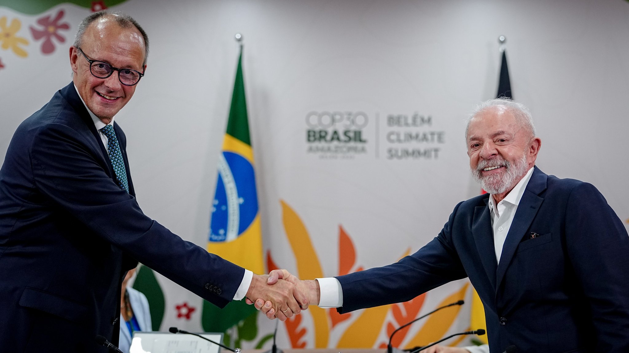 Bundeskanzler Friedrich Merz (CDU) trifft kurz vor der Weltklimakonferenz COP30 Gastgeber Luiz Inacio Lula da Silva, Präsident von Brasilien.