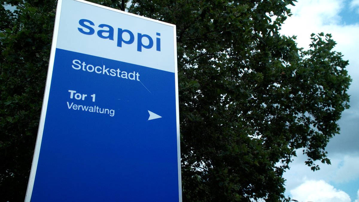 550 Jobs in Gefahr: Mahnwache bei Papierfabrik in Stockstadt