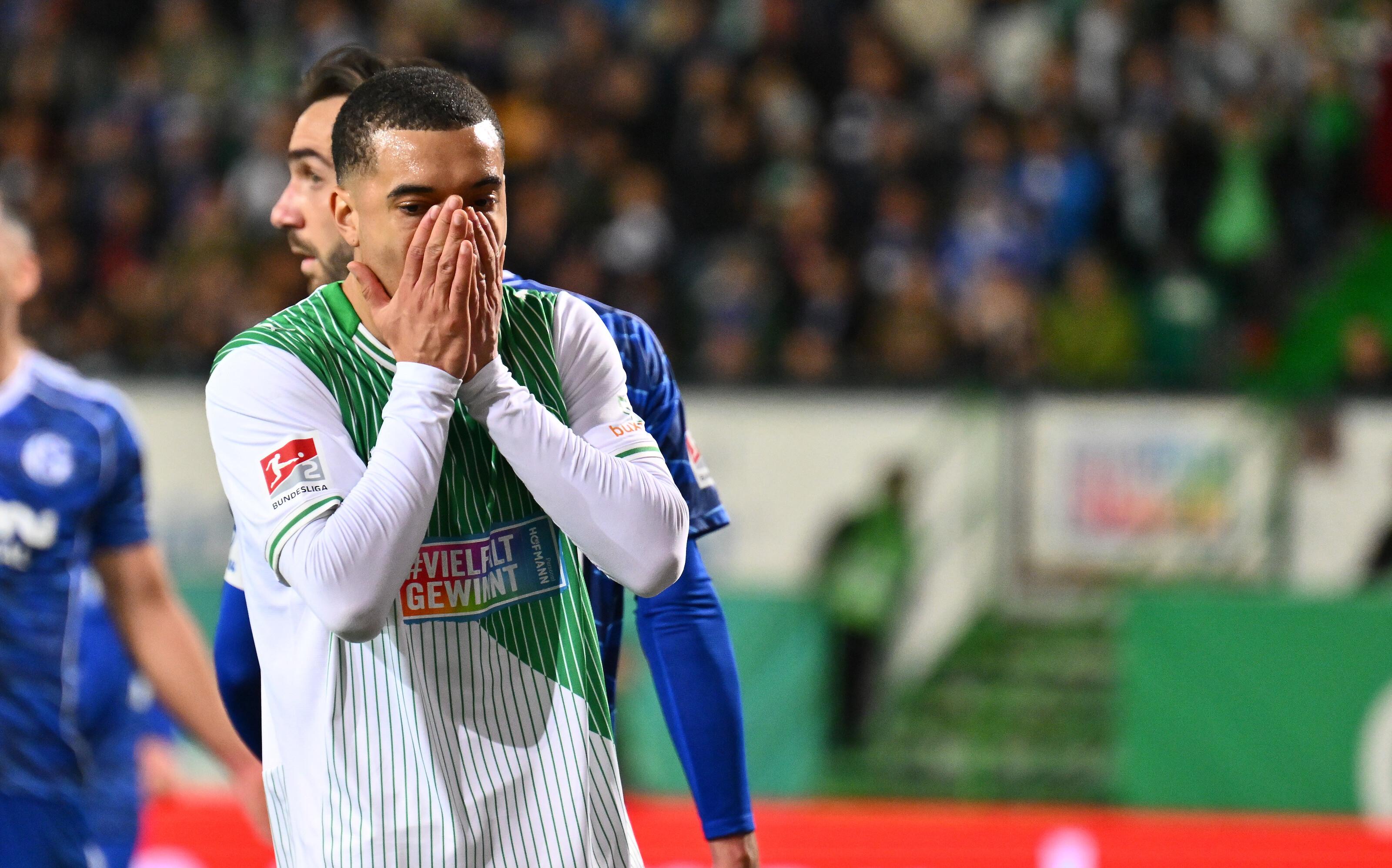 Maximilian Dietz und die SpVgg Greuther Fürth verpassen gegen Schalke einen Befreiungsschlag