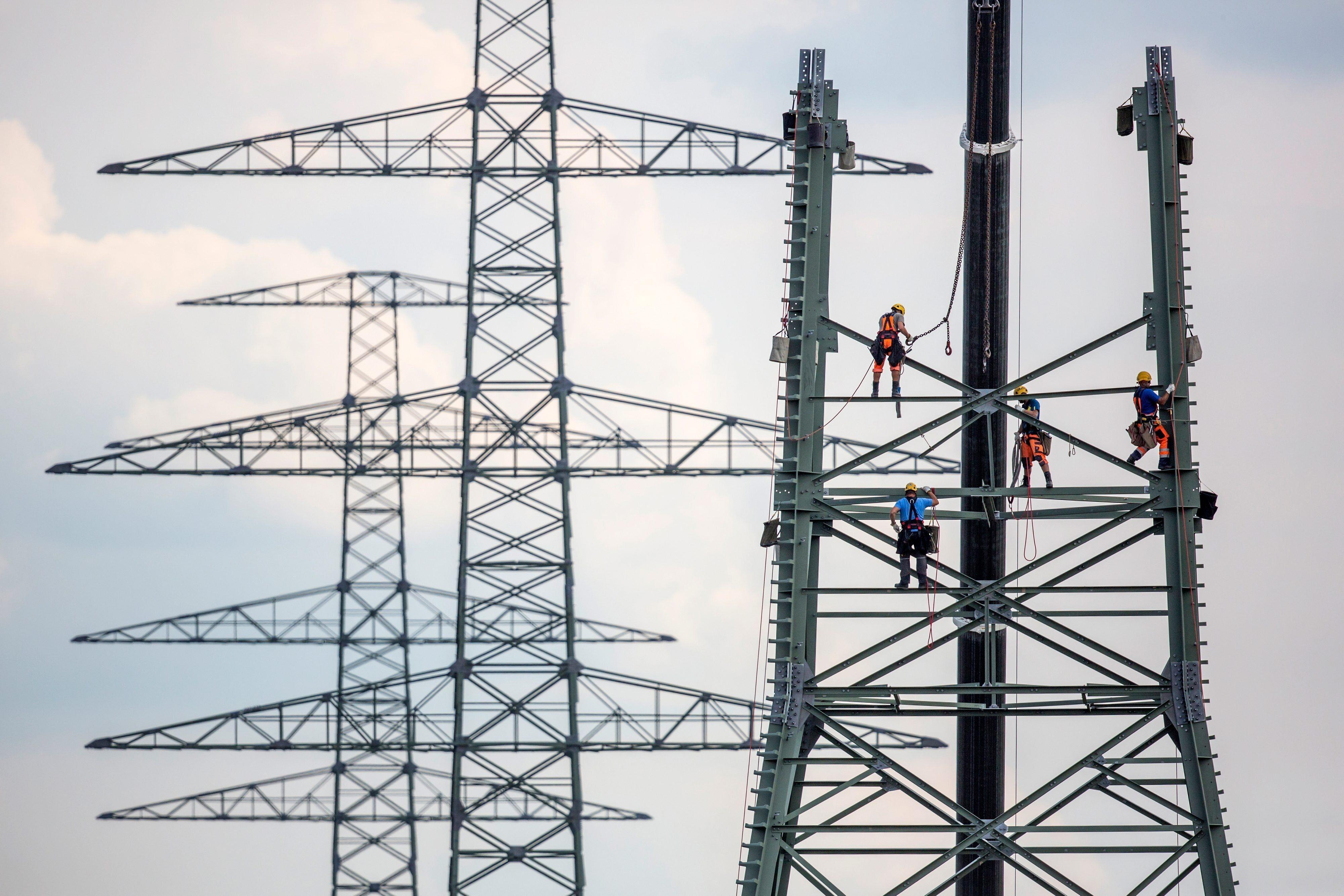 Stromleitungsbau durch den Thüringer Wald im Jahr 2013