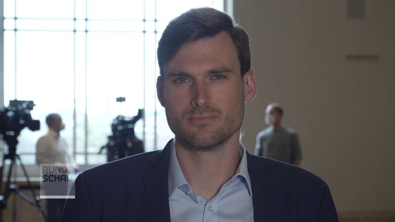BR-Landtagskorrespondent Julian von Löwis: „Söder hat sehr leise Töne angestimmt“