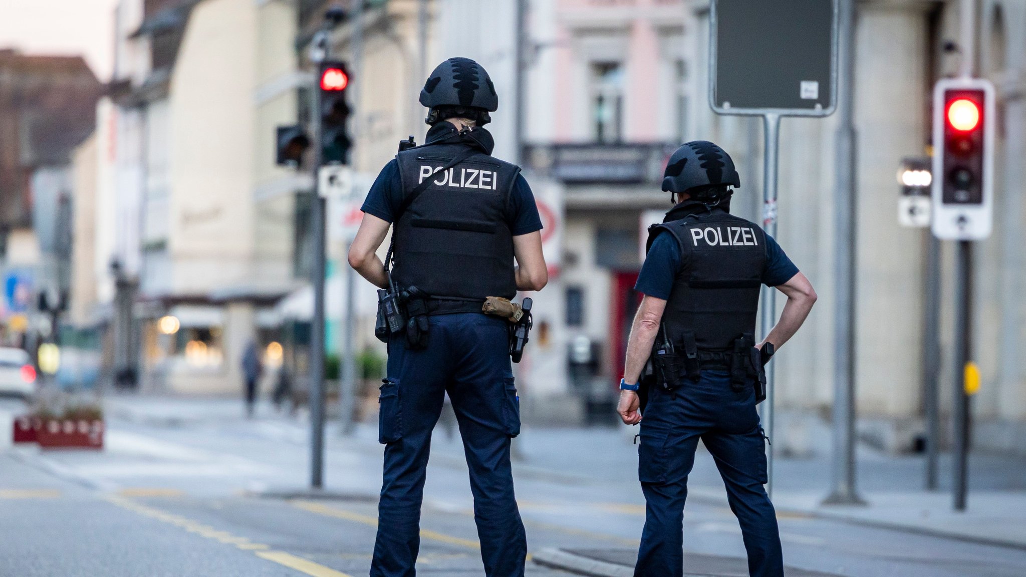 Schüsse bei Rave in der Schweiz: Eine Tote und fünf Verletzte 
