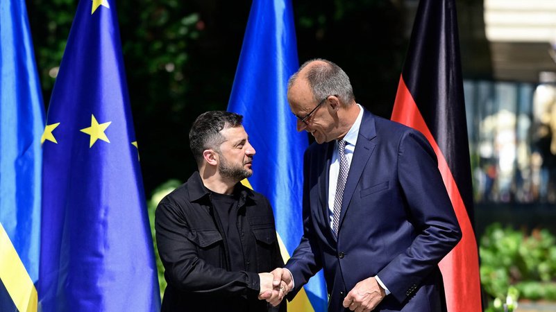 Die EU will Gebietsabtretungen über den Kopf der Ukraine hinweg verhindern.  | Bild: Bayerischer Rundfunk 2025 Die EU will Gebietsabtretungen über den Kopf der Ukraine hinweg verhindern.