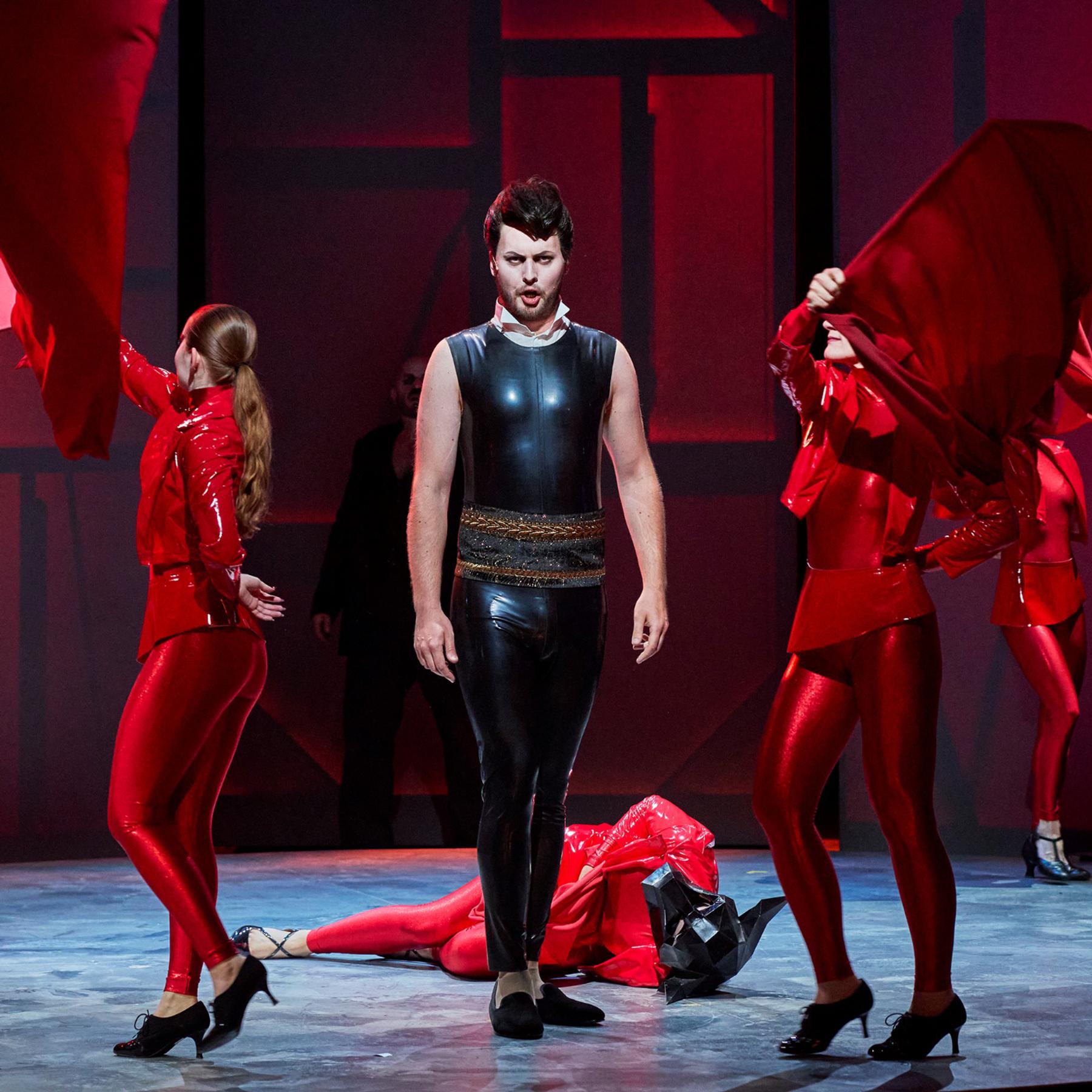 Premierenkritik: "Carmen" in Würzburg episode artwork