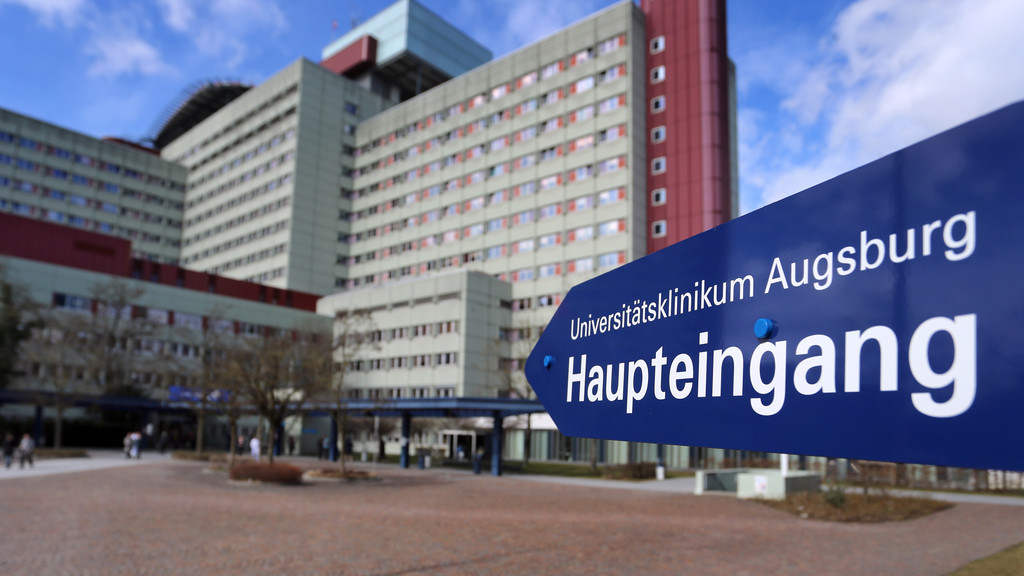 Eingangsbereich Uniklinik Augsburg