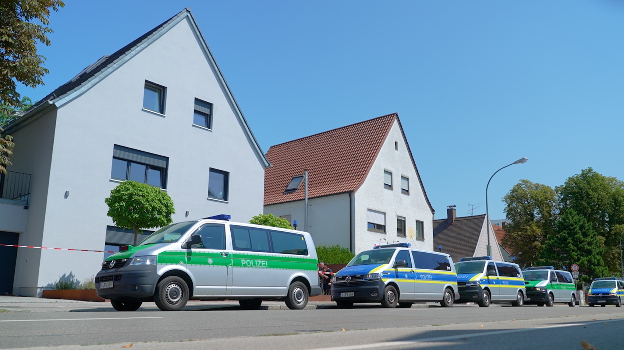 Doppeltötungsdelikt in Augsburg: Polizei durchsucht Asylheim