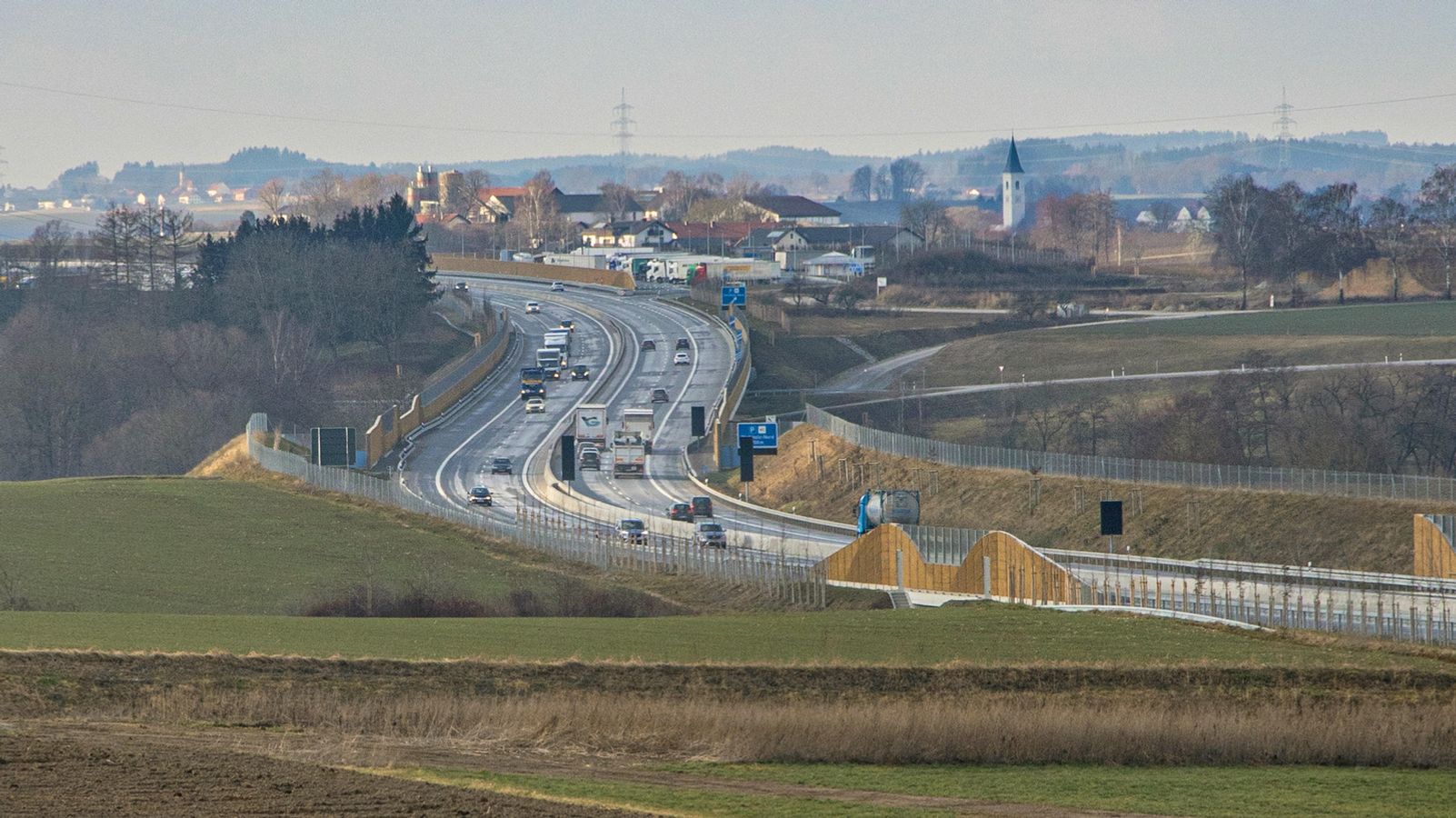 A94: Erste Verbesserungen beim Lärmschutz beschlossen | BR24