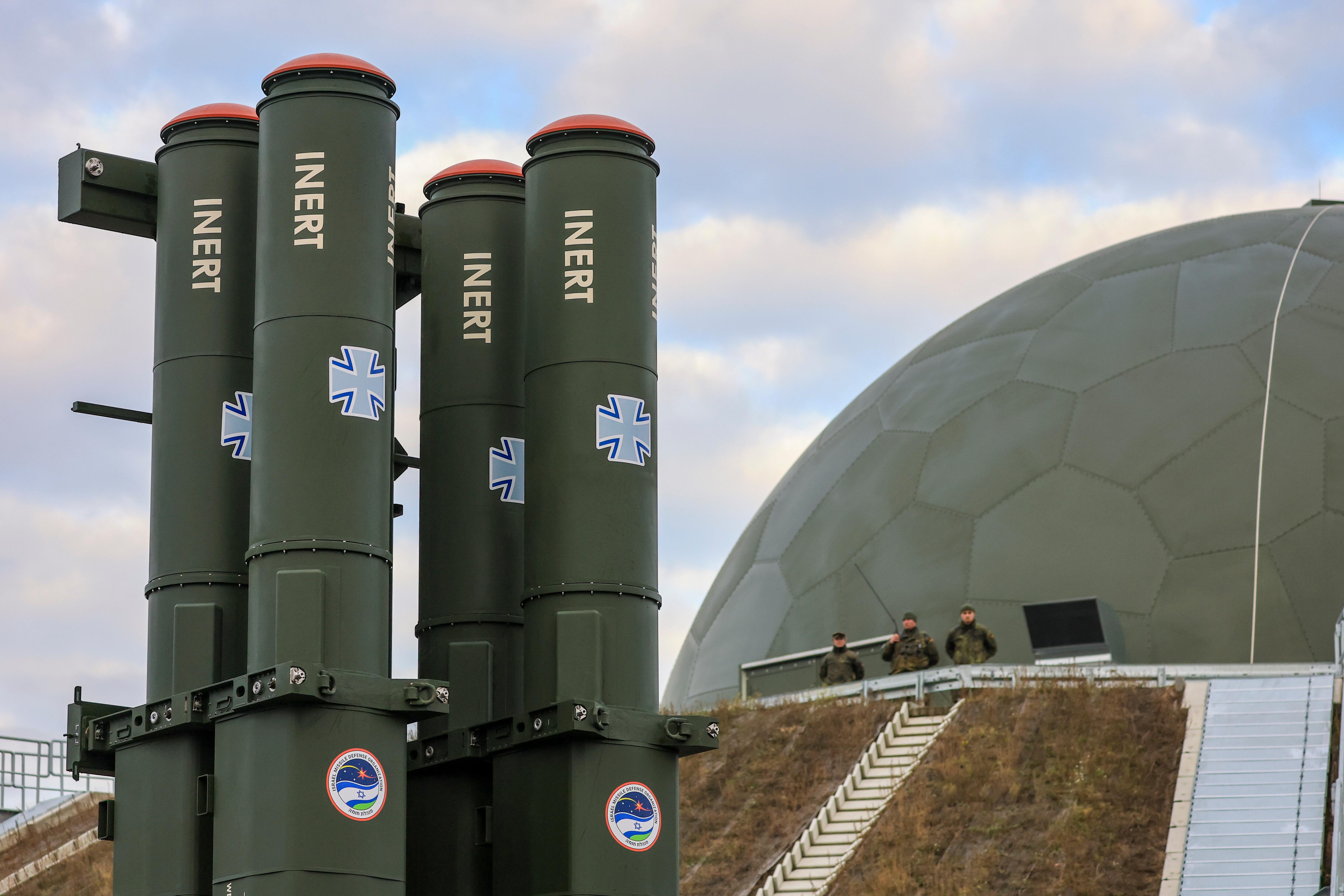In der in der Annaburger Heide im Grenzgebiet zwischen Brandenburg, Sachsen-Anhalt und Sachsen steht schon eine Arrow-Batterie.