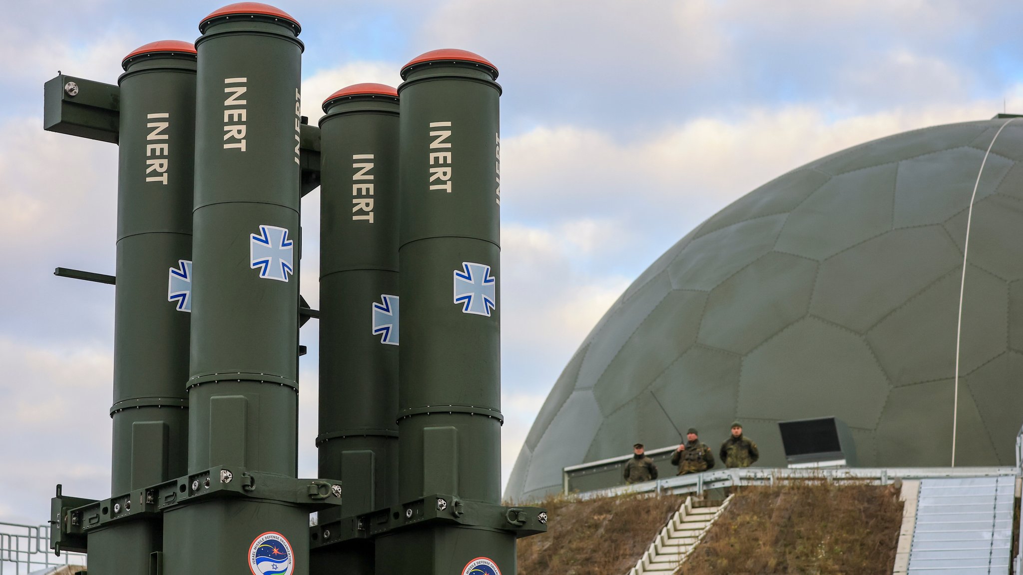 In der in der Annaburger Heide im Grenzgebiet zwischen Brandenburg, Sachsen-Anhalt und Sachsen steht schon eine Arrow-Batterie.