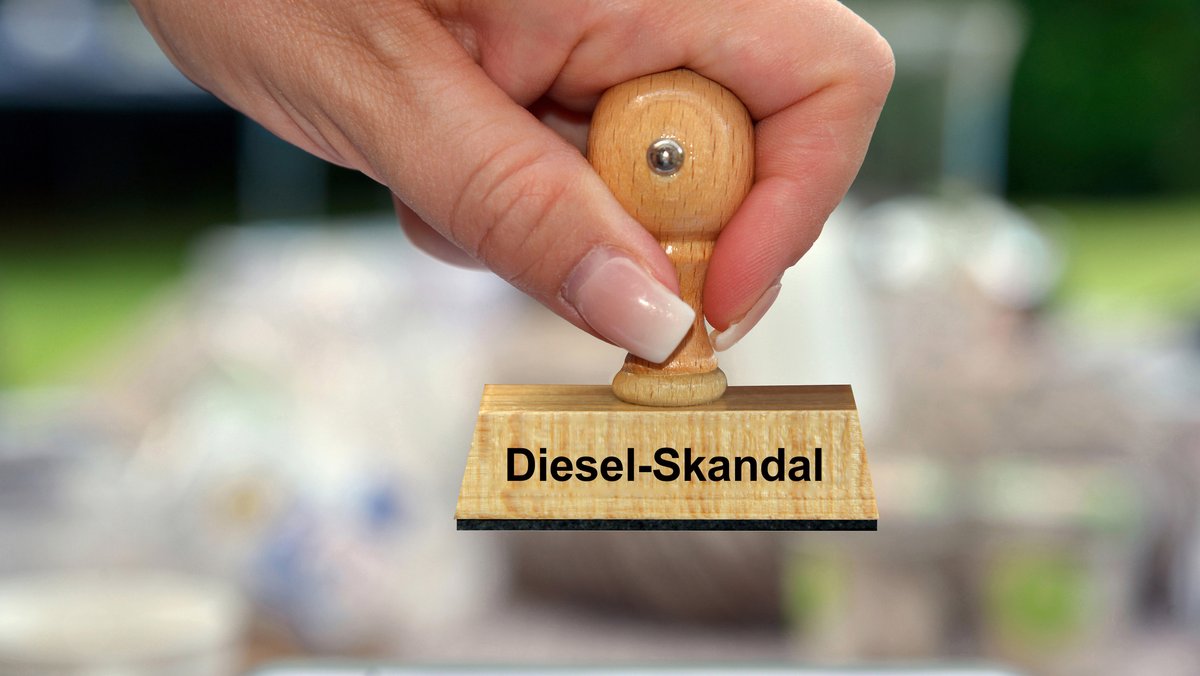 Stempel mit Aufdruck "Diesel-Skandal"
