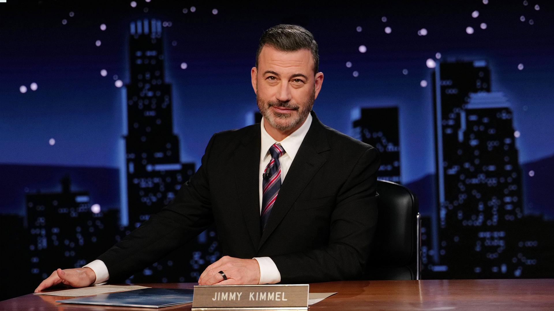 Nach knapp einer Woche Zwangspause ist der Moderator Jimmy Kimmel zurück im US-Fernsehen. 