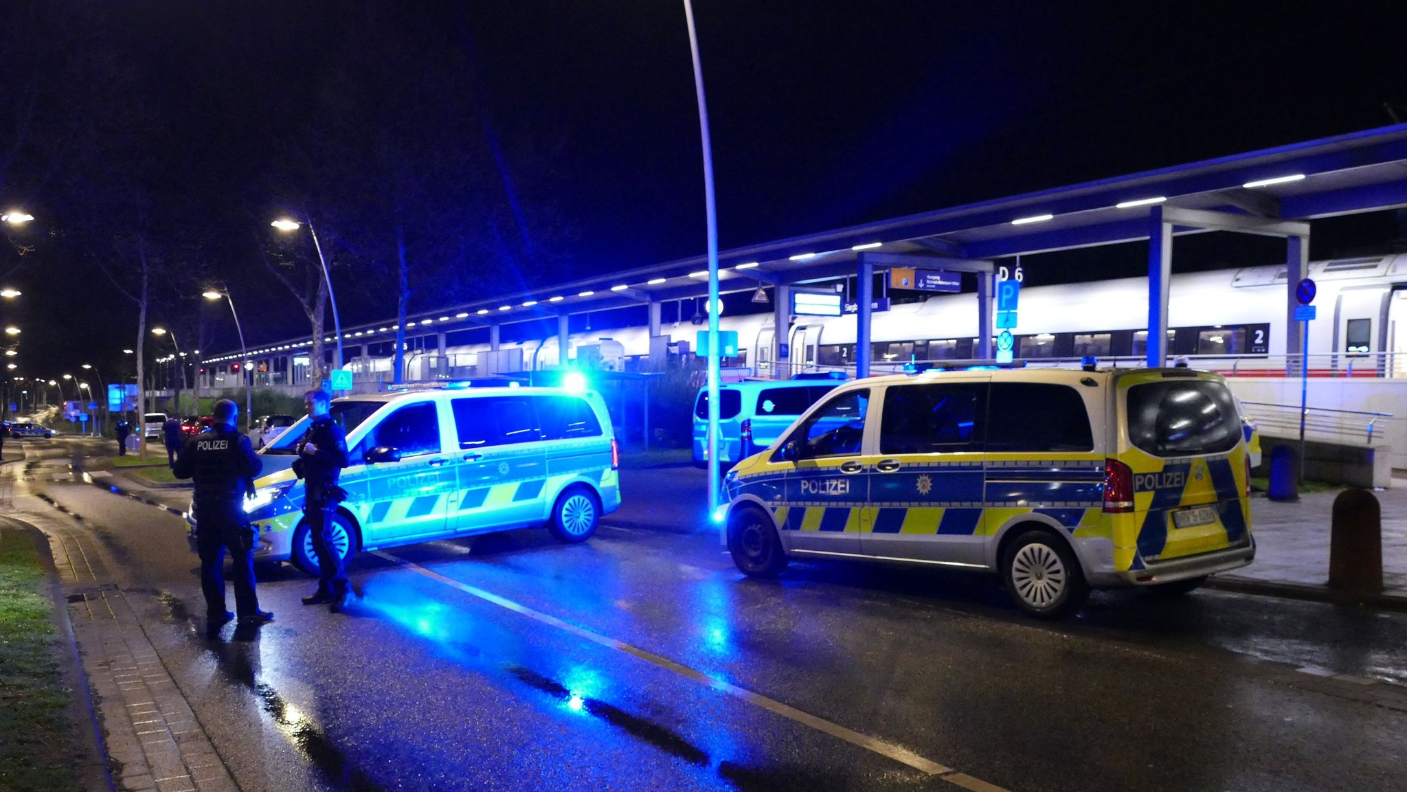 Mann droht mit Anschlag in ICE – Fahrgäste mit Böller verletzt