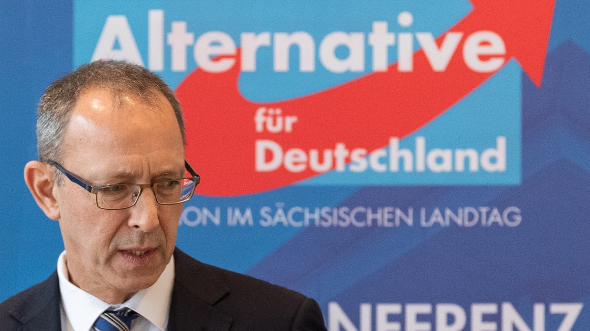 Jörg Urban, Vorsitzender der AfD Sachsen, vor Beginn einer Pressekonferenz der AfD-Landtagsfraktion in Sachsen