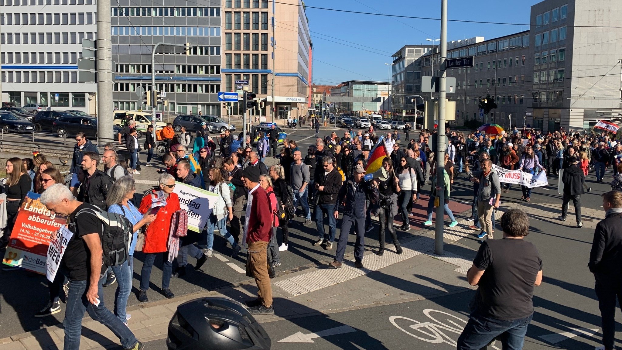 "Querdenker"-Demo in Nürnberg: Kritik an Corona-Politik