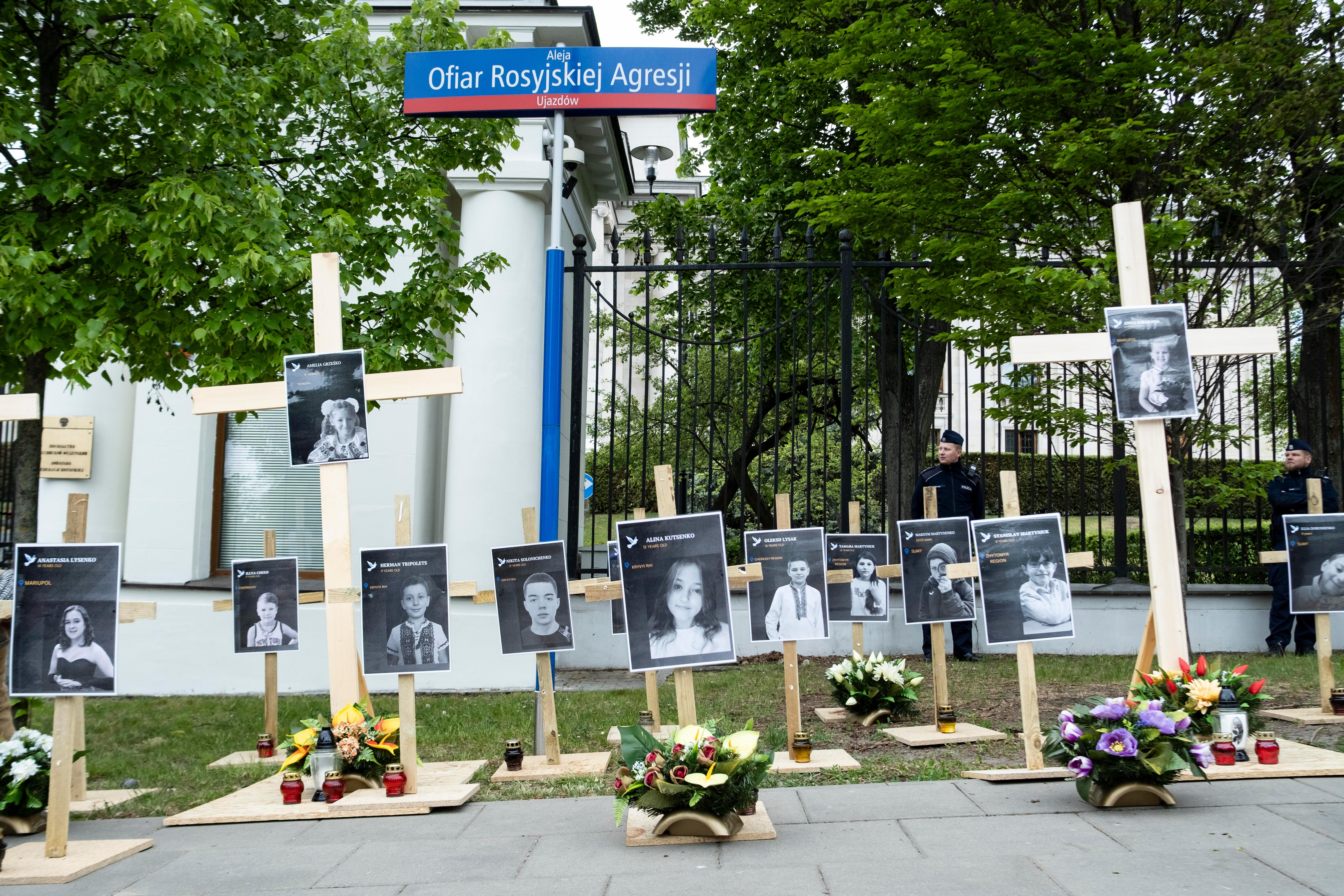 EU Sanctions Russia Over Deportation of Ukrainian Children