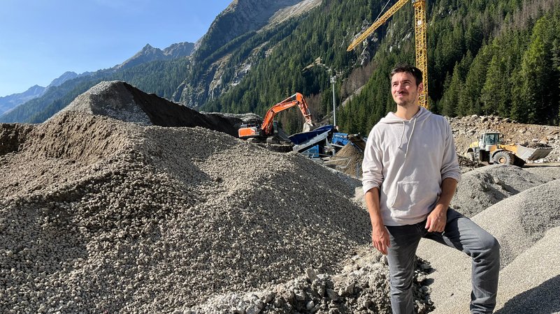 Felix Neureuther · Spiel mit den Alpen: Baustelle am Biathlon-Gelände in Antholz