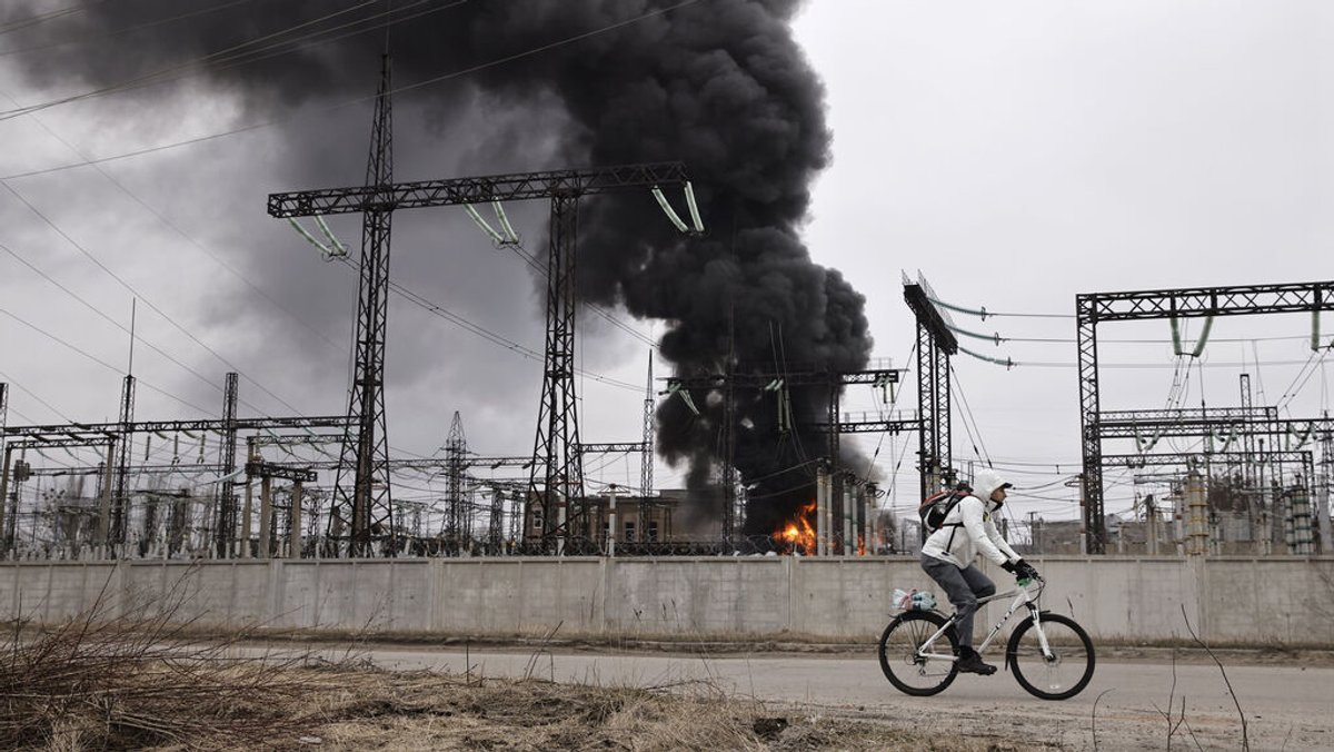 Russland und Ukraine: Gegenseitige Angriffe auf Energiesektor
