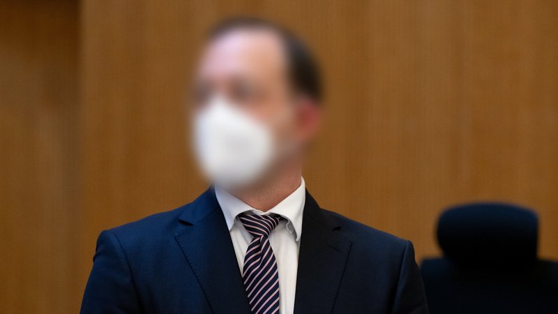 Nach rund 140 Prozesstagen ist in einem der größten Wirtschaftsprozess in der bundesdeutschen Geschichte noch immer kein urteil absehbar | Bild: dpa-Bildfunk/Sven Hoppe Nach rund 140 Prozesstagen ist in einem der größten Wirtschaftsprozess in der bundesdeutschen Geschichte noch immer kein urteil absehbar