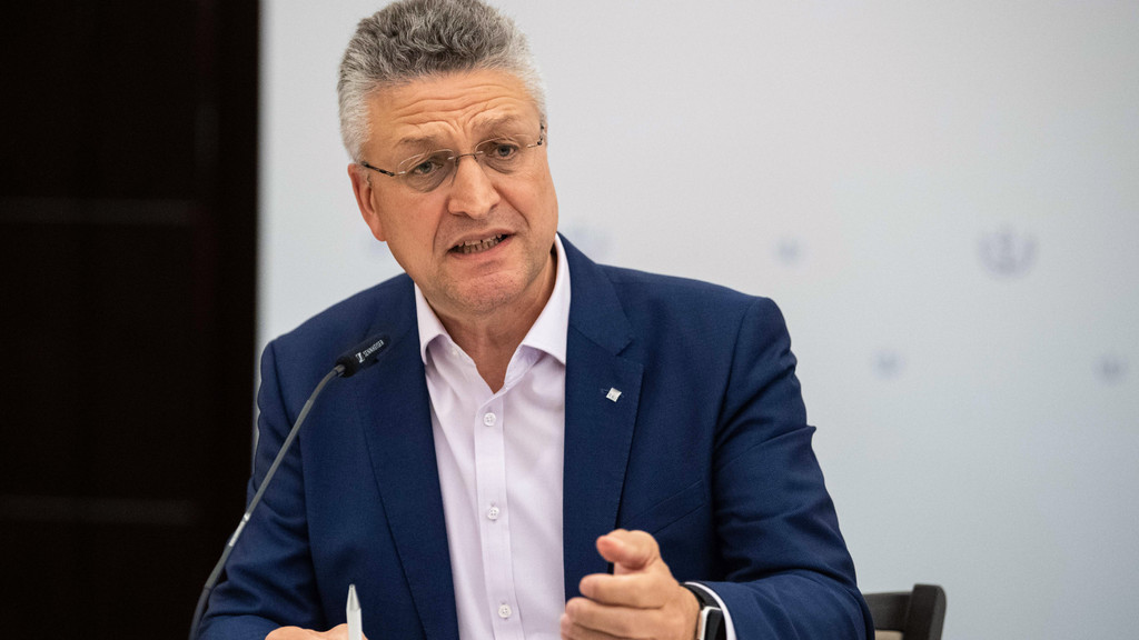Bei einer Pressekonferenz