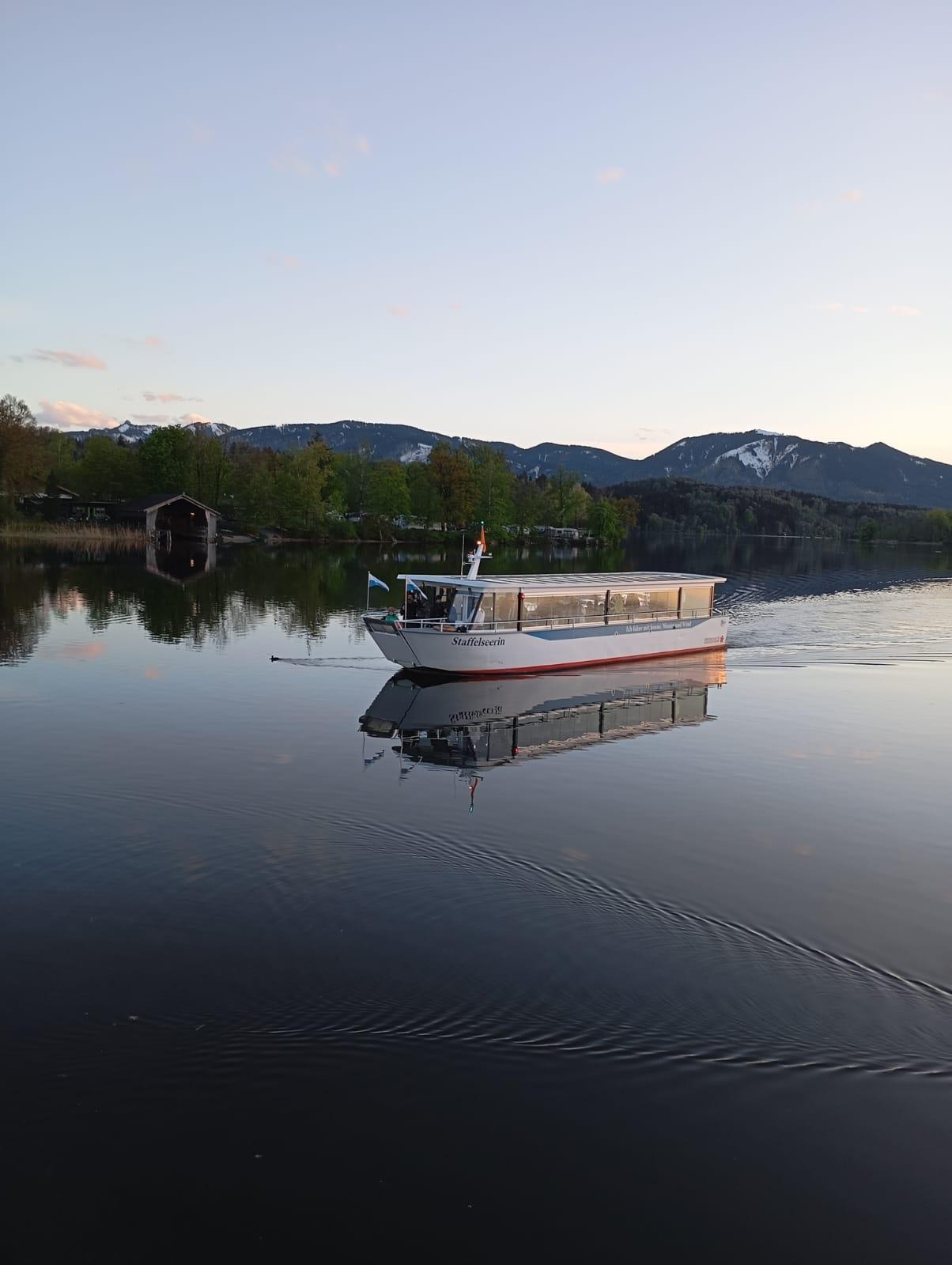Die "MS Staffelseerin" bei ihrer Rekordfahrt