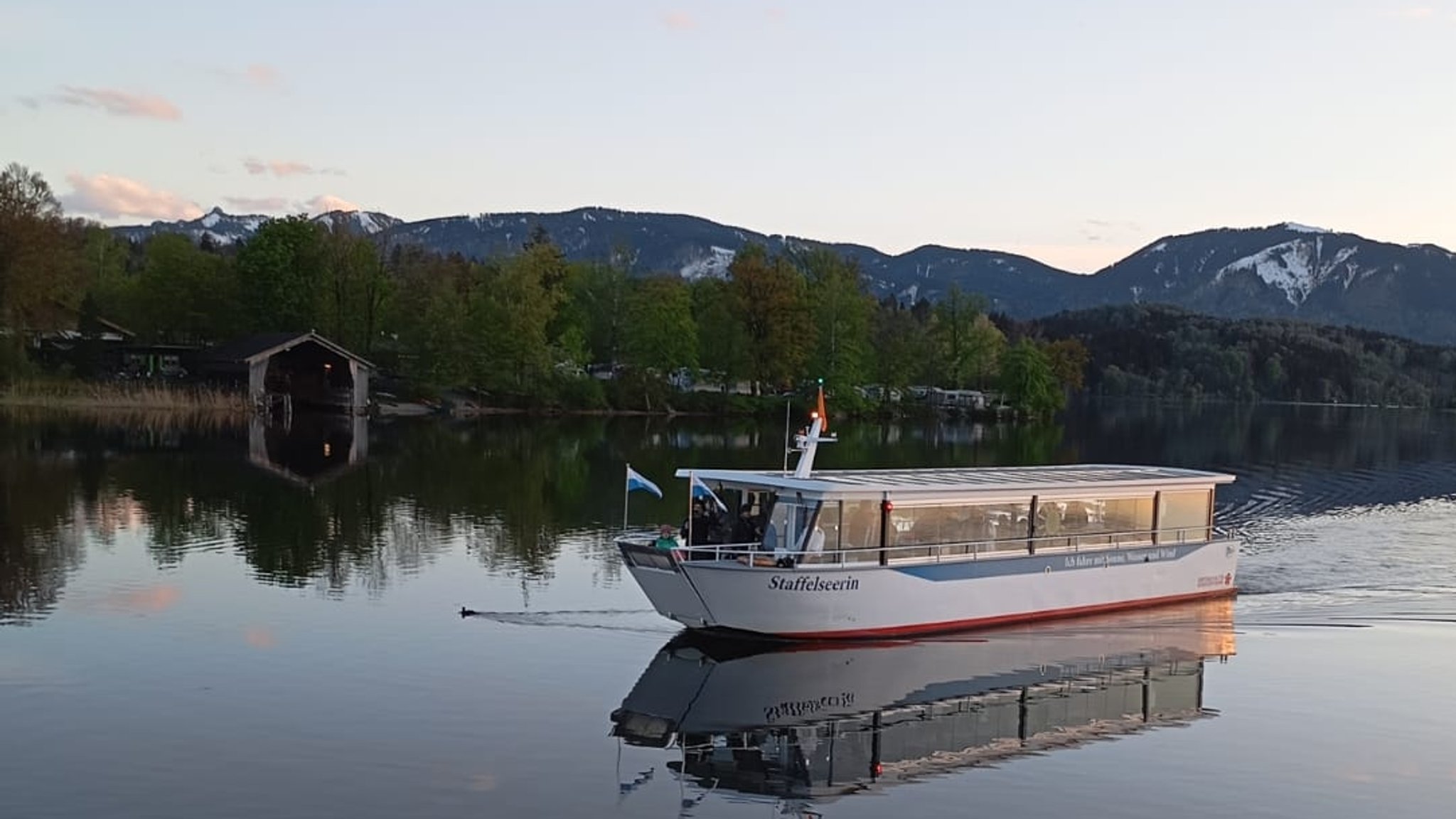 Die "MS Staffelseerin" bei ihrer Rekordfahrt