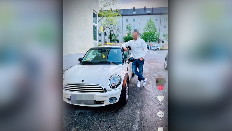 Der Tatverdächtige Farhad N. neben dem Tatfahrzeug. Es sind Aufnahmen vom vergangenen Jahr. | Bild: TikTok Der Tatverdächtige Farhad N. neben dem Tatfahrzeug. Es sind Aufnahmen vom vergangenen Jahr.