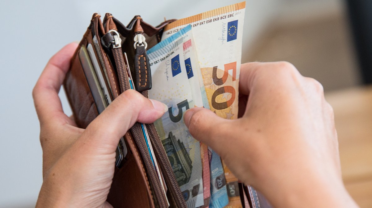 Lohnlücke in Bayern nimmt zu: Warum Frauen weniger verdienen