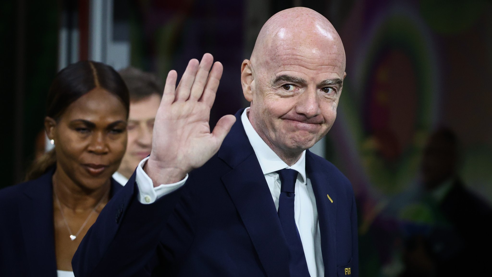 FIFA-Präsident Gianni Infantino befindet sich im Kreuzfeuer seiner Kritiker | Bild: picture alliance / ZUMAPRESS.com | Kai Jane FIFA-Präsident Gianni Infantino befindet sich im Kreuzfeuer seiner Kritiker