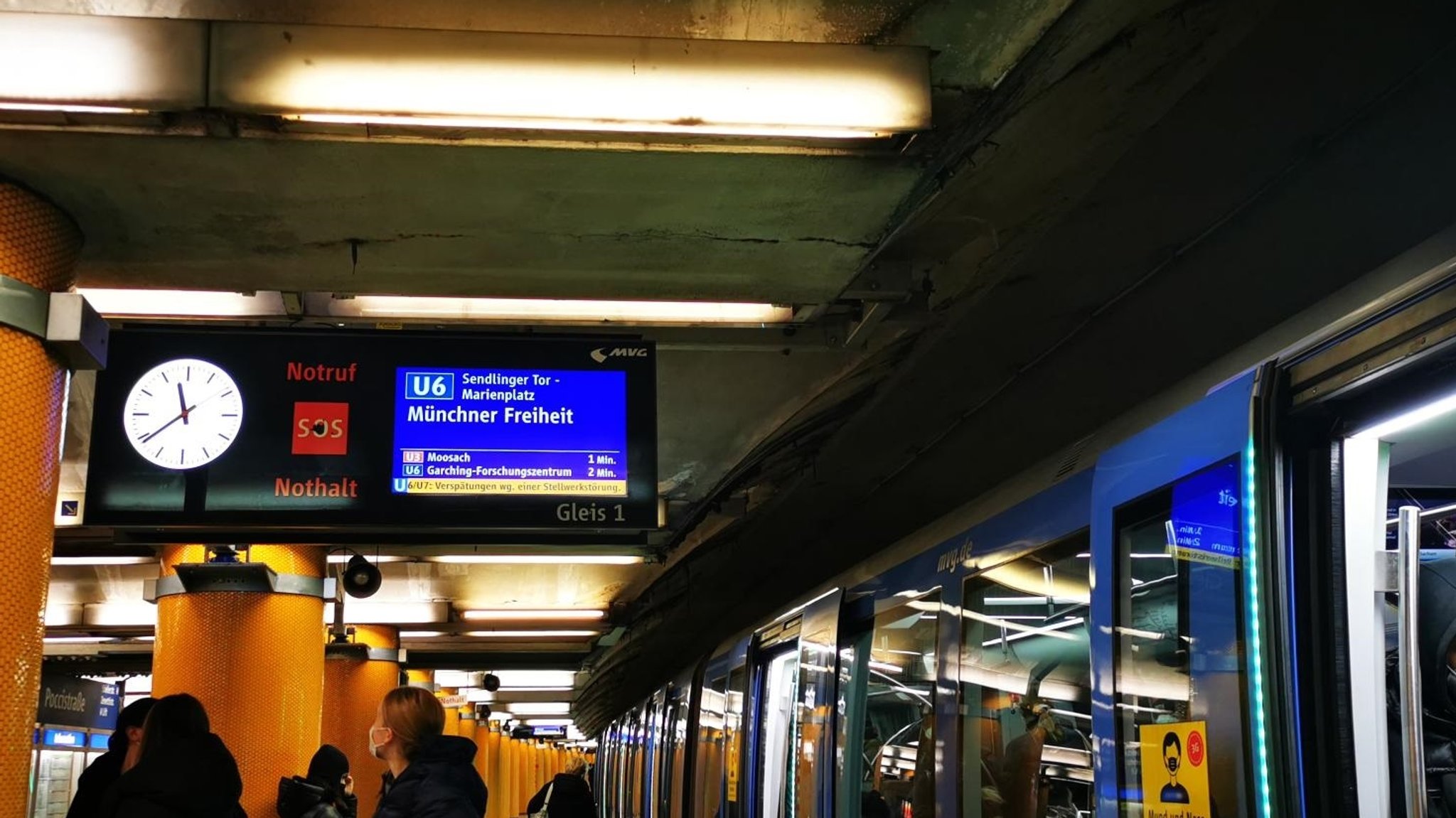 U-Bahn-Betrieb in München wegen Stellwerksstörung stark eingeschränkt. 