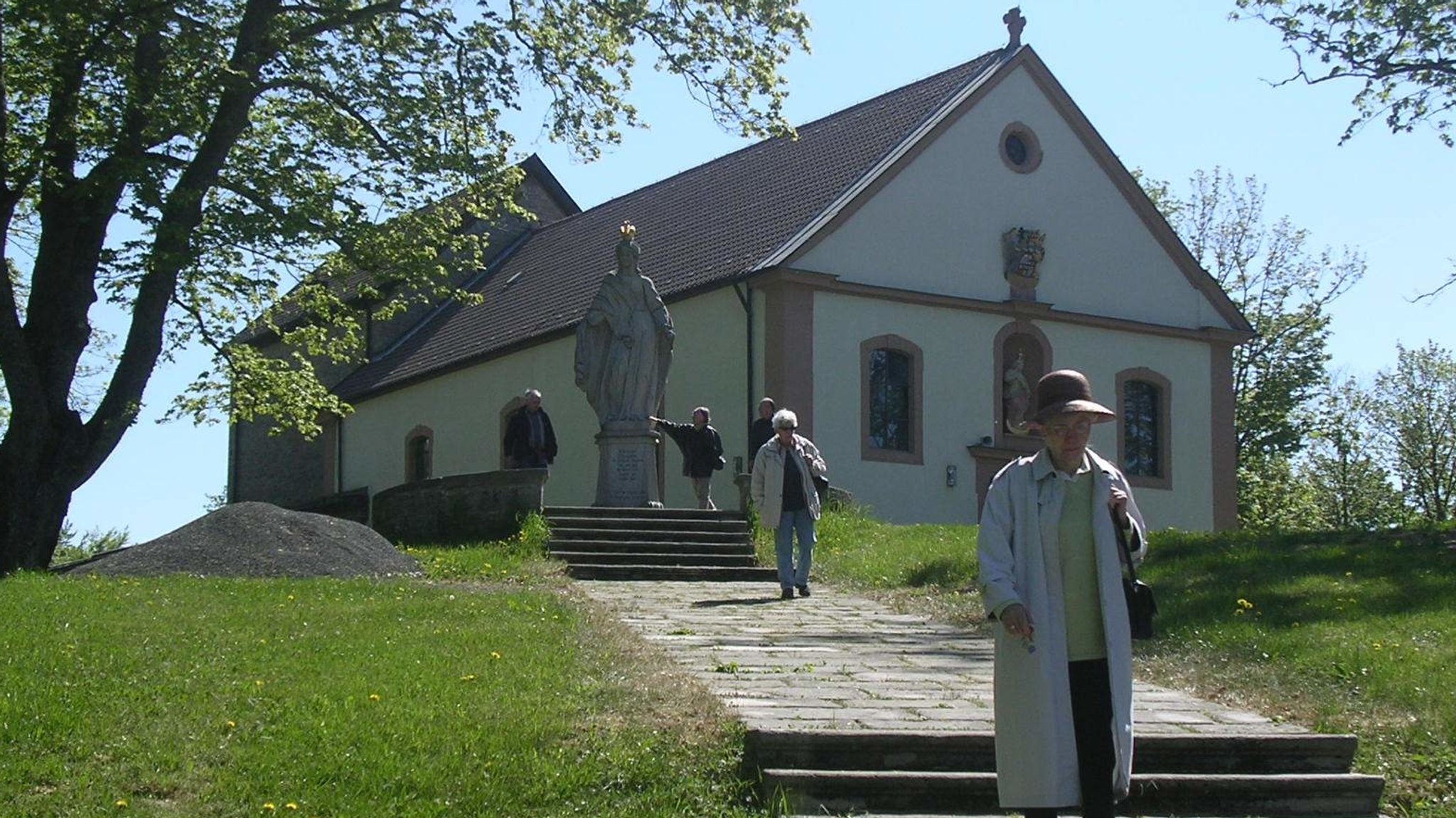 Der Maria Ehrenberg in der Rhön liegt mitten im Gebiet des Truppenübungsplatzes Wildflecken.