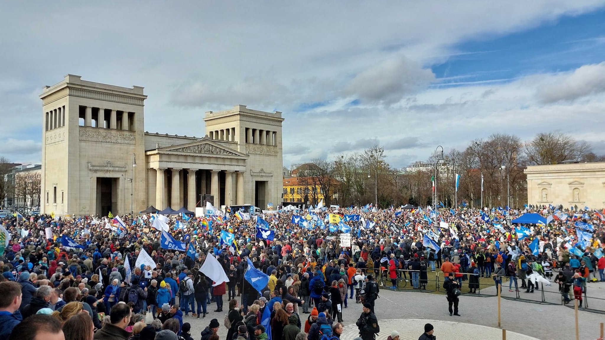 Die Querdenker-Demo auf dem Königsplatz