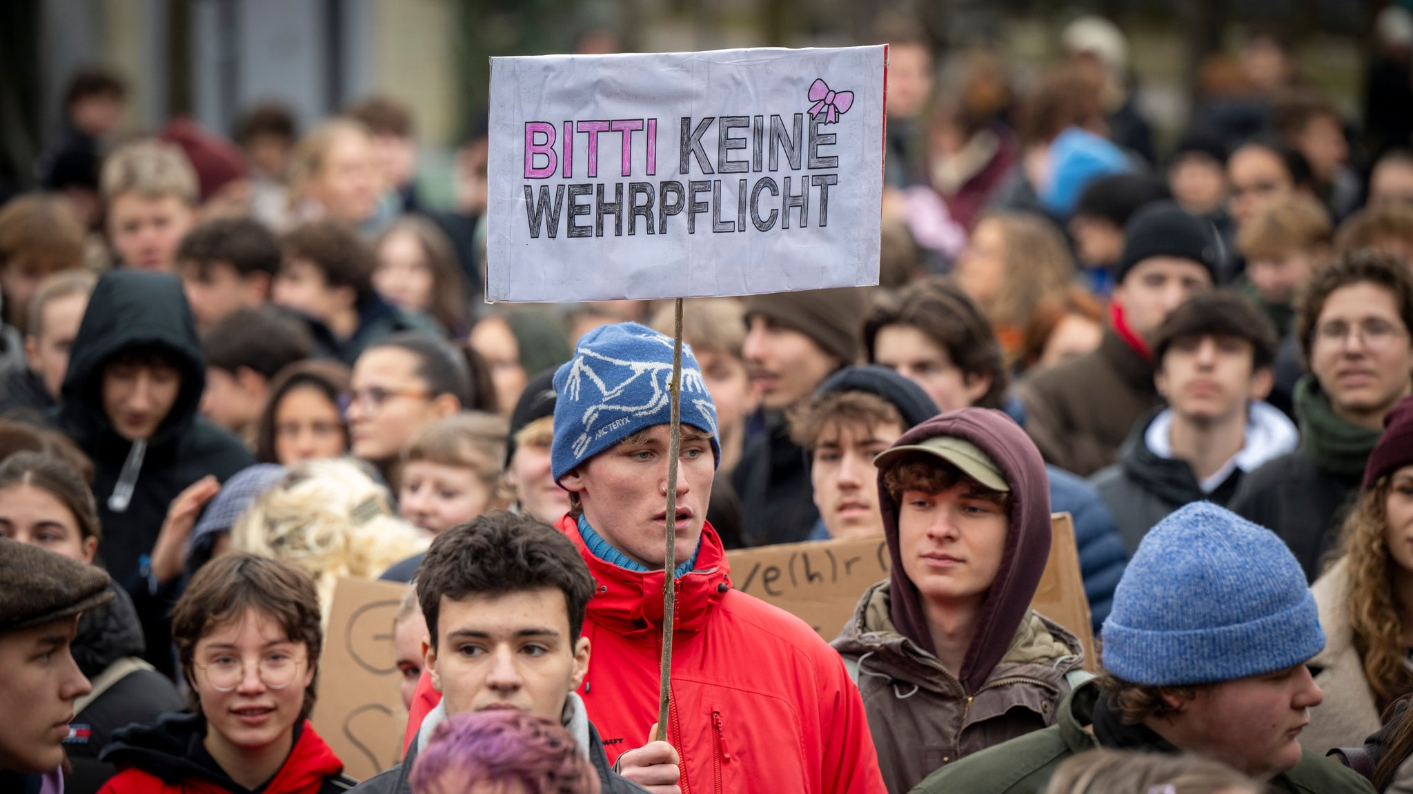 Schulstreik gegen Wehrdienst: Erlaubt oder nicht?