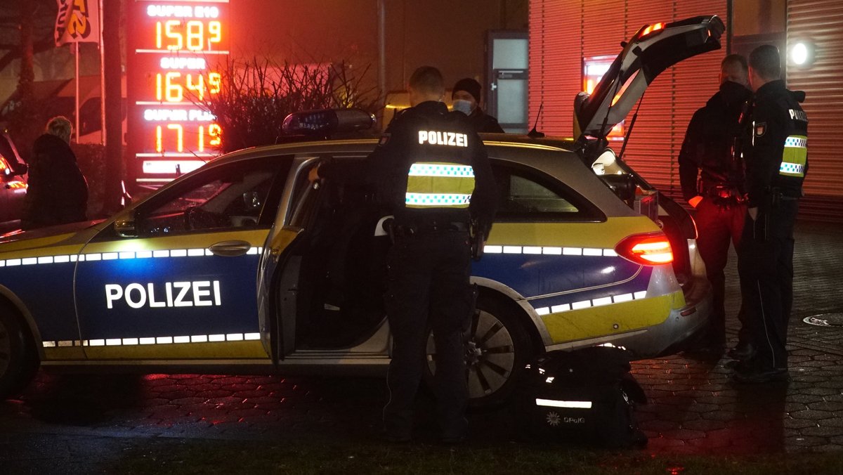 Augsburg: Freiheitsstrafe nach missglücktem Tankstellenraub 