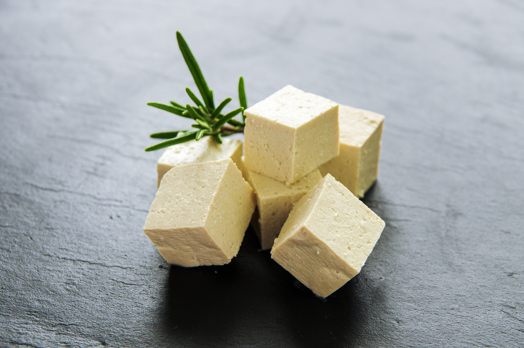 Reicht Tofu? Experten raten Eltern davon ab, ihre Kinder ausschließlich vegan zu ernähren. 