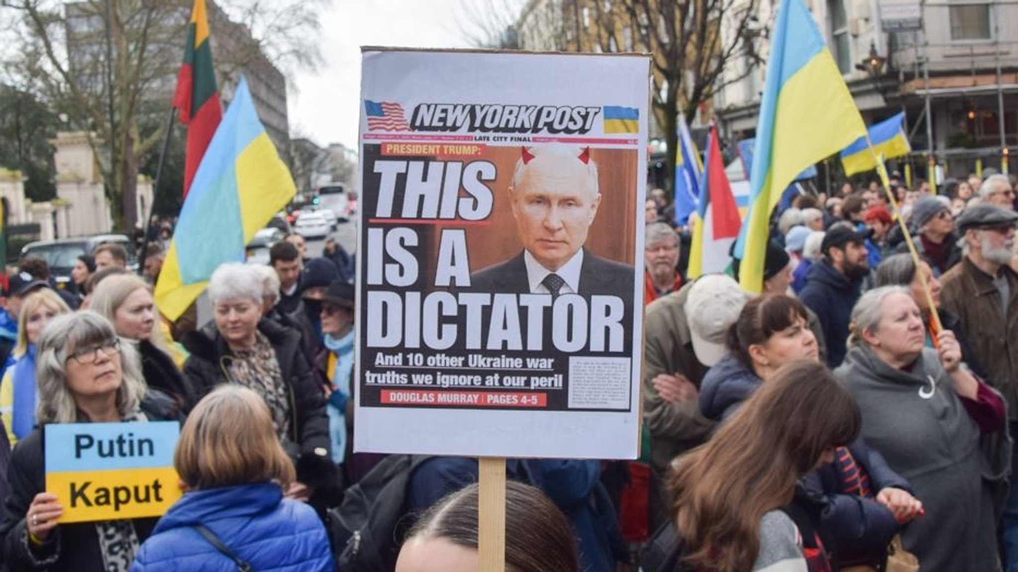 Ukraine-Ticker: Demo für Ukraine-Unterstützung in London