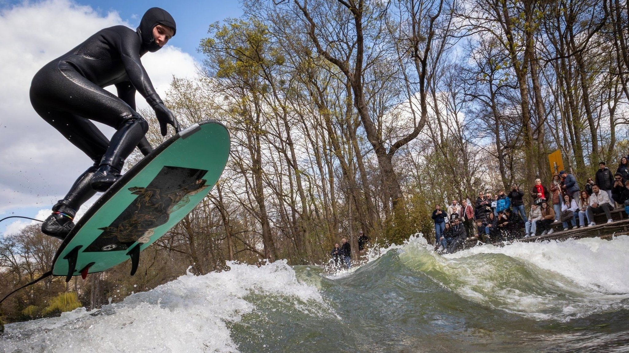 Münchner Eisbach: Der Unfall und der lange Weg zurück zur Welle