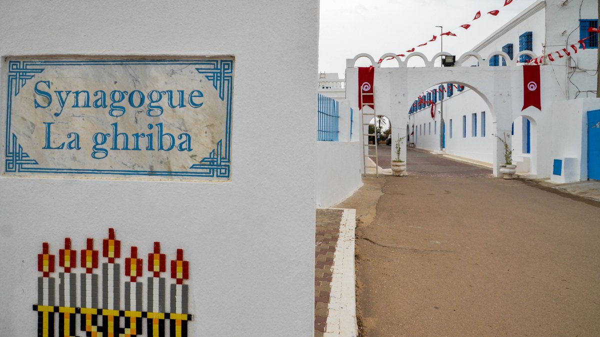 Die Synagoge ''La Ghriba'' auf der tunesischen Insel Djerba