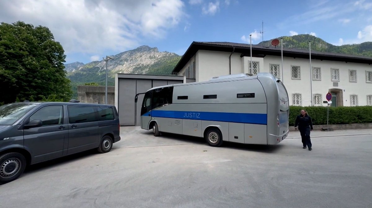 Fliegerbombe in Bad Reichenhall entschärft - Gefängnis evakuiert