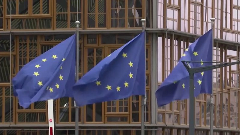 Nach einer als Farce kritisierten Präsidentenwahl präsentiert sich Kremlchef Wladimir Putin in Russland als haushoher Sieger. International gibt es heftige Kritik an der Abstimmung. | Bild: BR Nach einer als Farce kritisierten Präsidentenwahl präsentiert sich Kremlchef Wladimir Putin in Russland als haushoher Sieger. International gibt es heftige Kritik an der Abstimmung.