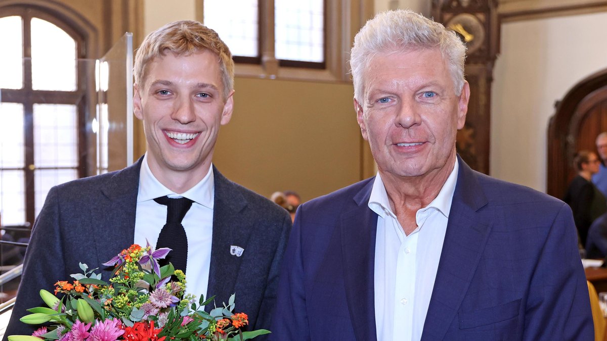 Zu sehen sind Oberbürgermeister Dieter Reiter mit seinem neuen Stellvertreter Dominik Krause