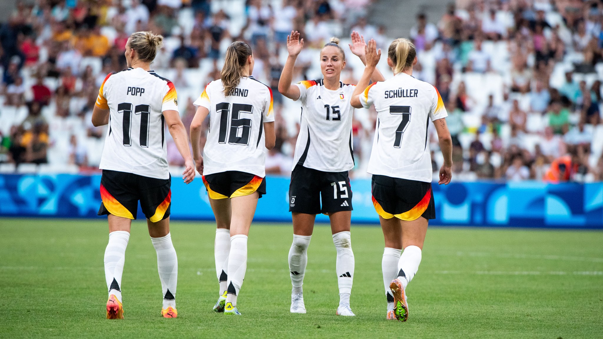 DFB-Frauen jubeln