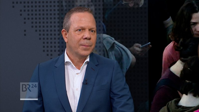 Der Politikwissenschaftler Klaus Götz zur Wahl in Frankreich | Bild: Bayerischer Rundfunk 2024 Der Politikwissenschaftler Klaus Götz zur Wahl in Frankreich