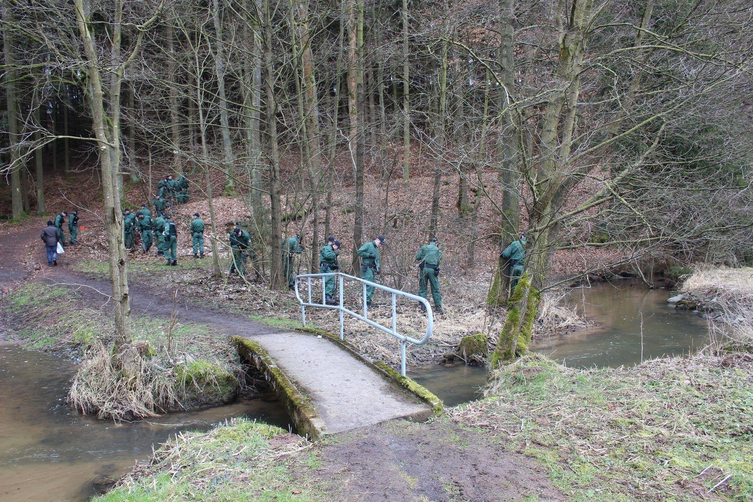 Die Polizei suchte damals auch in Wäldern im Landkreis Schwandorf.